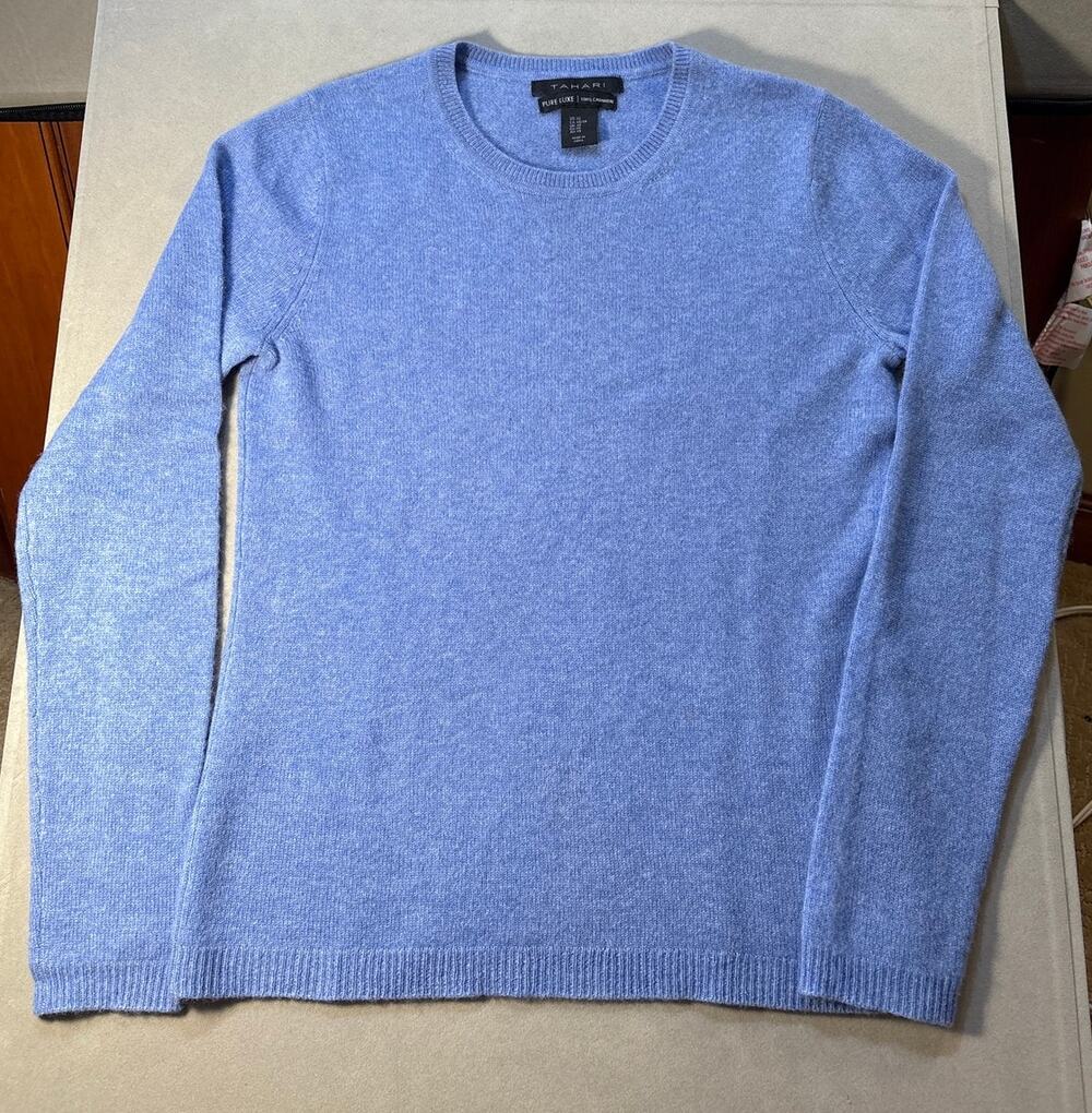 Tahari Pure luxe 100% Cashmere Sweater. Light Blue Womens Size XS
